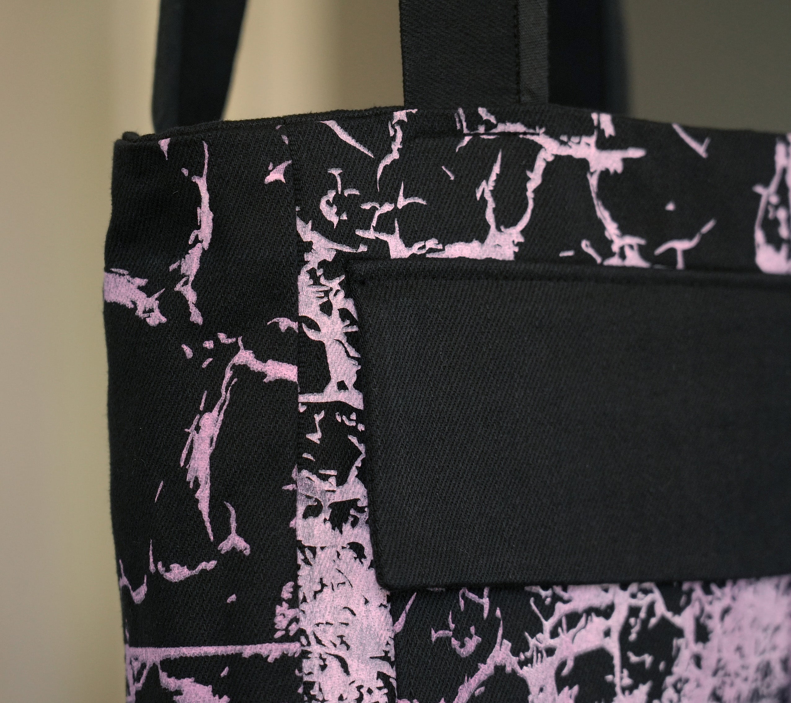 PINK CRACKLE MESSENGER BAG - Sold Out