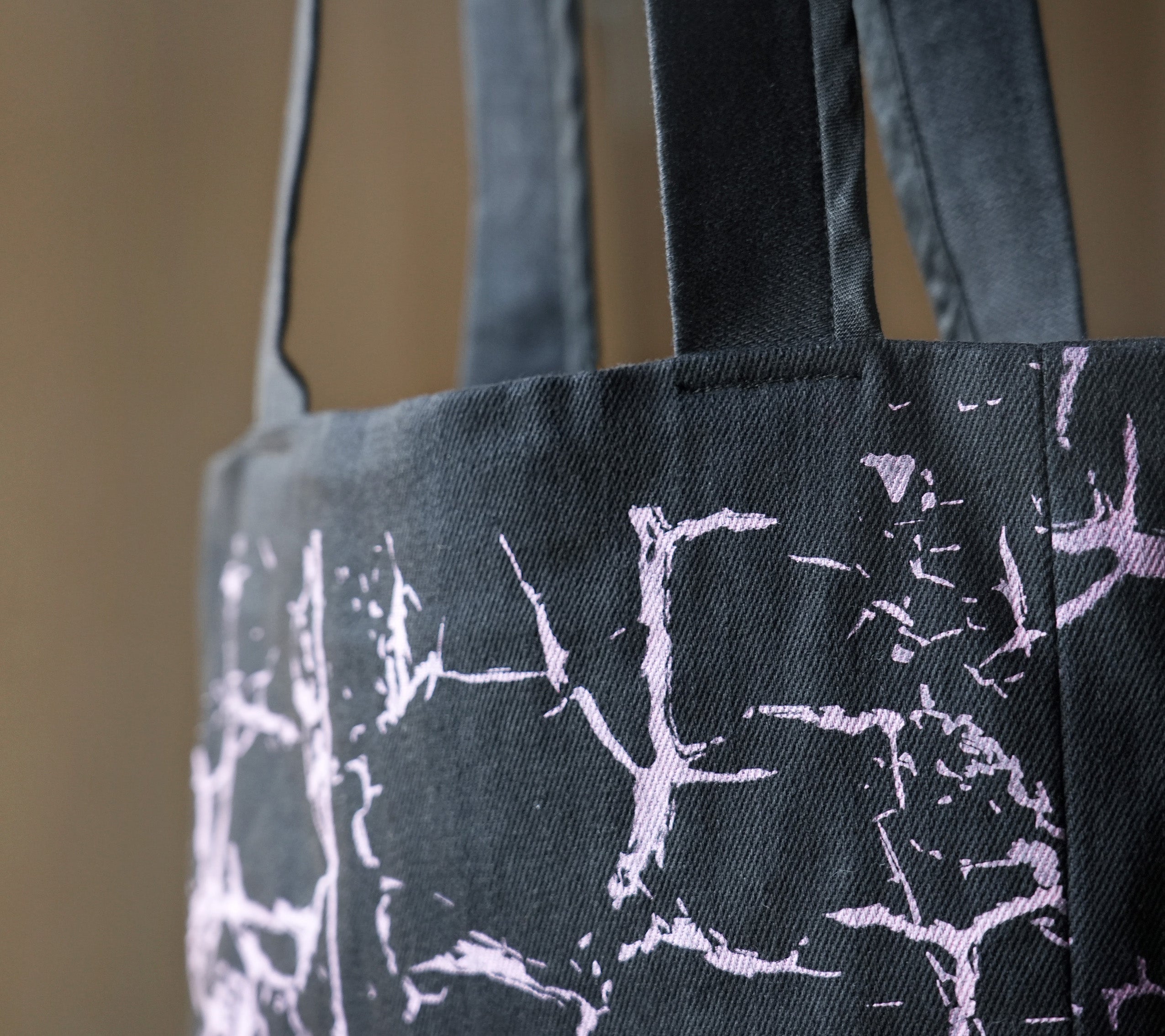PINK CRACKLE MESSENGER BAG - Sold Out